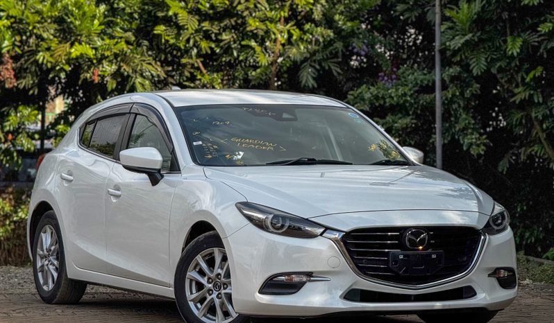 
								Mazda Axela full									