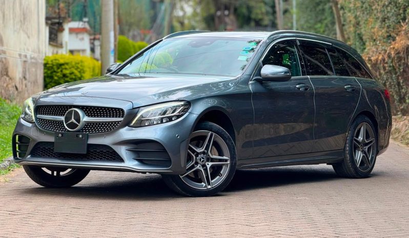 
								Mercedes Benz C180 full									