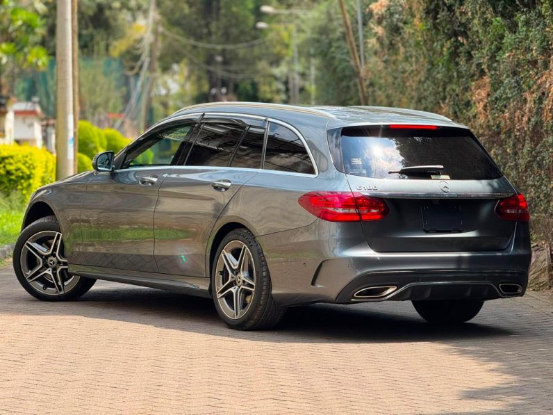 
								Mercedes Benz C180 full									
