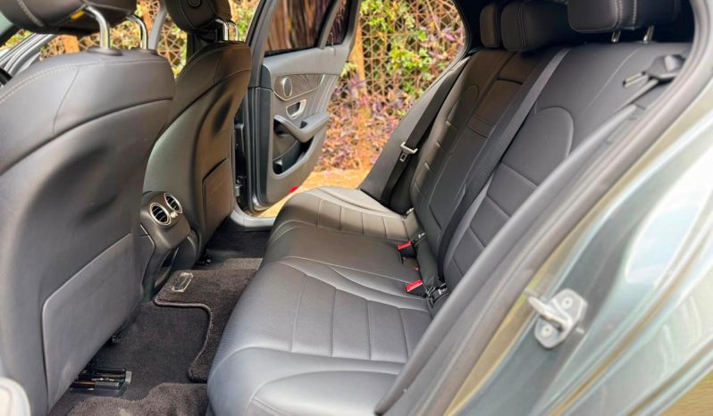 
								Mercedes Benz C180 full									
