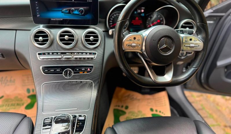 
								Mercedes Benz C180 full									