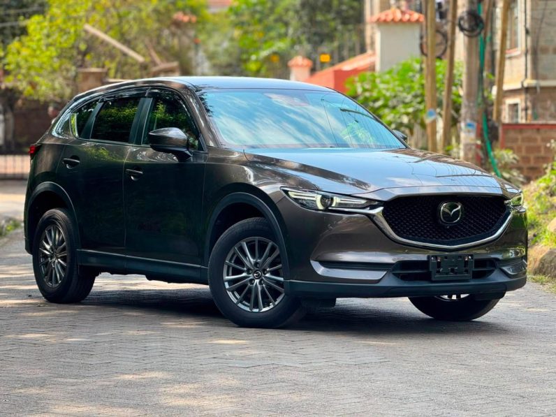 
								Mazda CX-5 full									