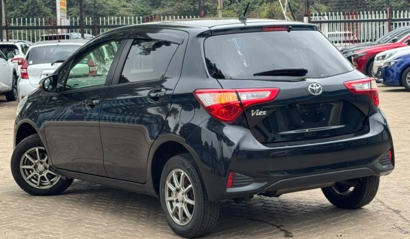 
								Toyota Vitz full									