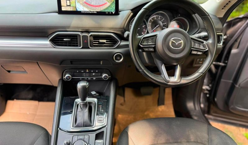 
								Mazda CX-5 full									