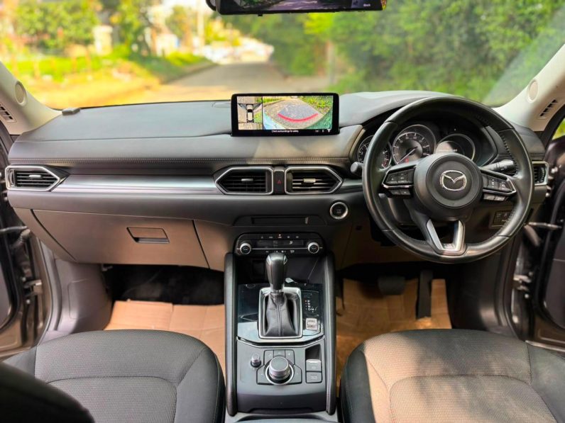 
								Mazda CX-5 full									