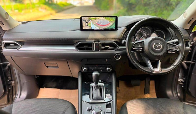 
								Mazda CX-5 full									