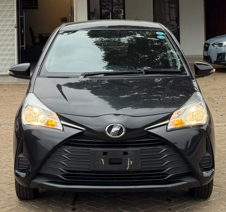 
								Toyota Vitz full									