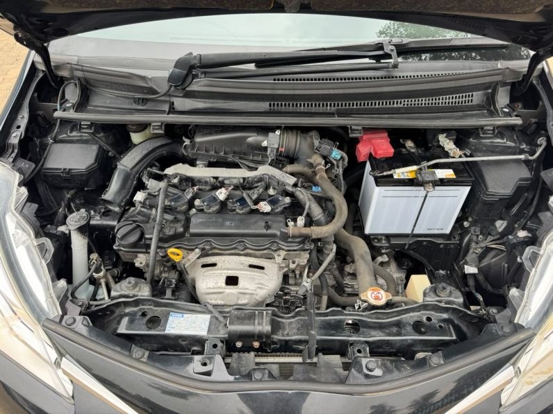 
								Toyota Vitz full									