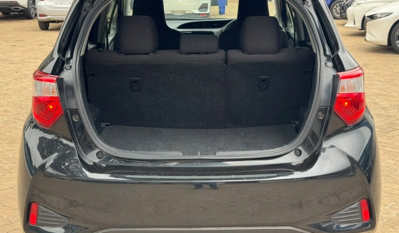 
								Toyota Vitz full									
