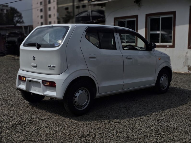 
								Suzuki Alto full									