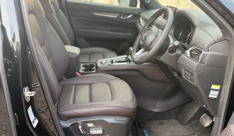
								Mazda CX-5 full									