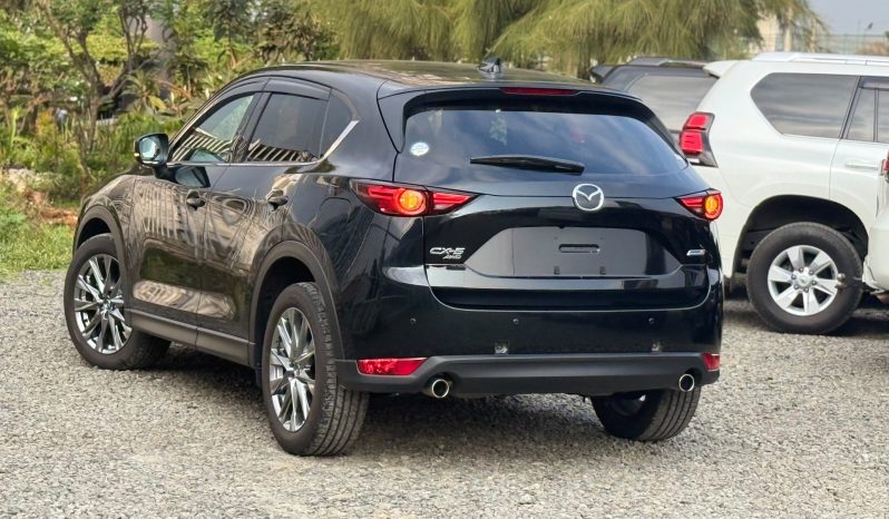 
								Mazda CX-5 full									