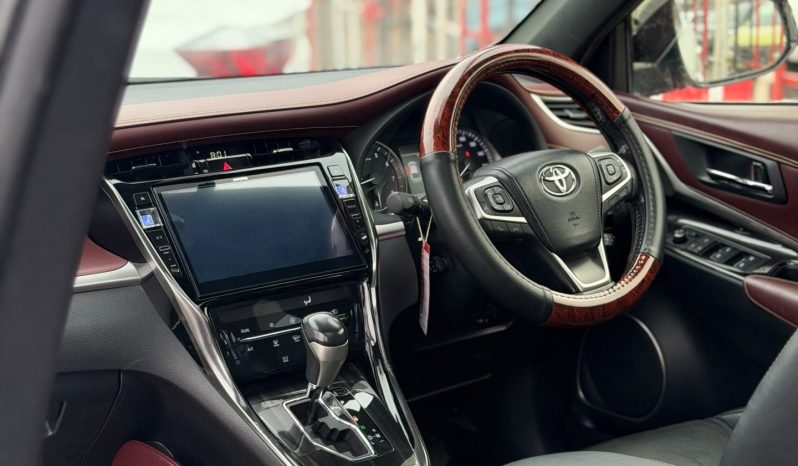 
								Toyota Harrier full									