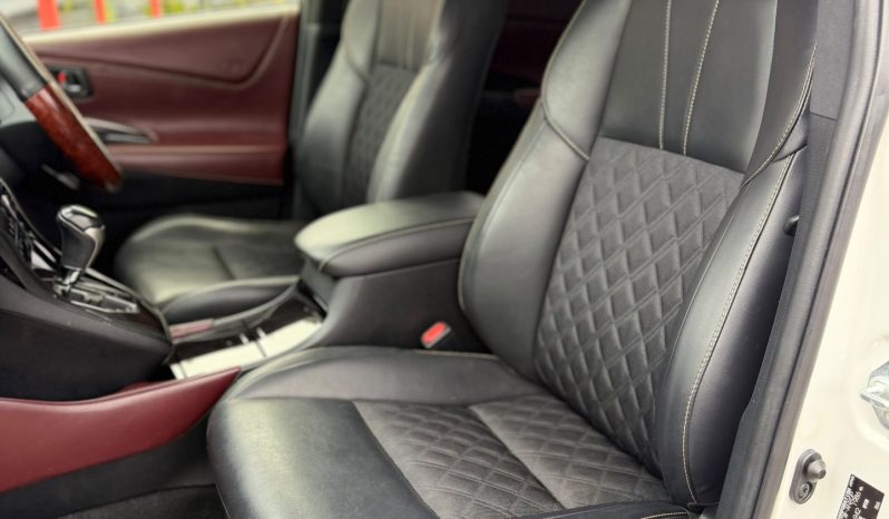 
								Toyota Harrier full									