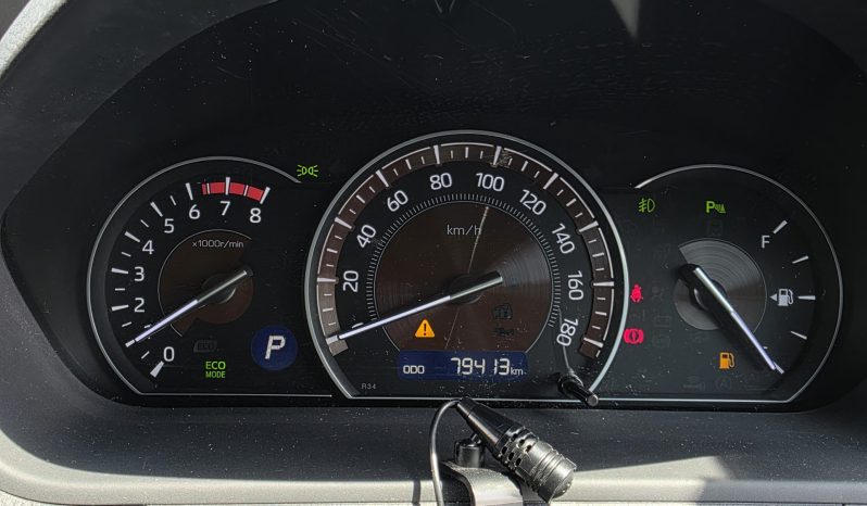 
								Toyota Esquire full									