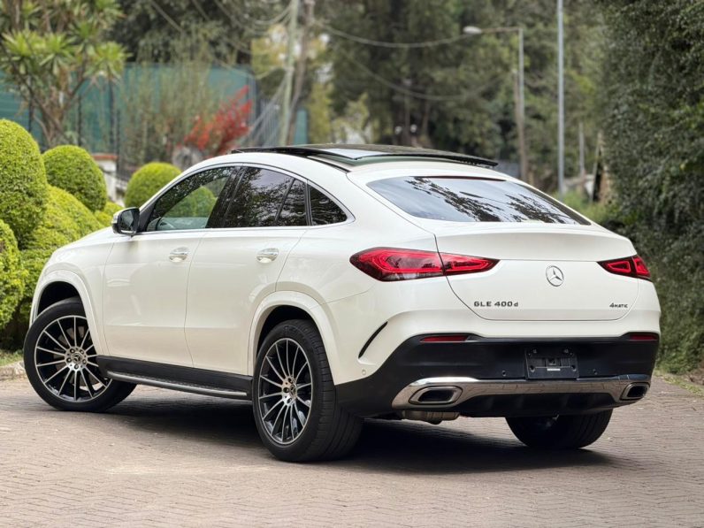 
								Mercedes Benz GLE400d full									