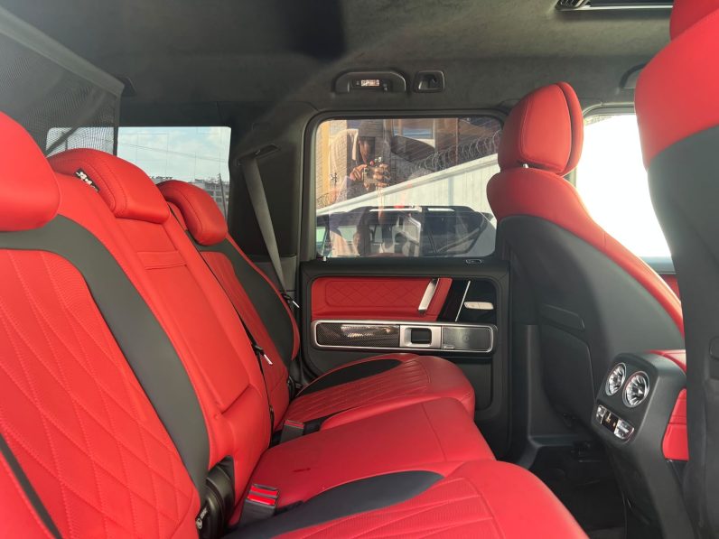
								Mercedes Benz G63 full									