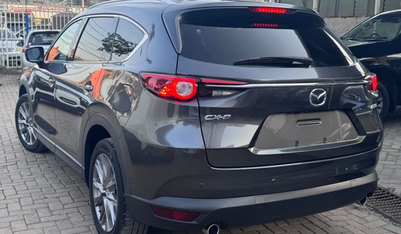 
								Mazda CX-8 full									