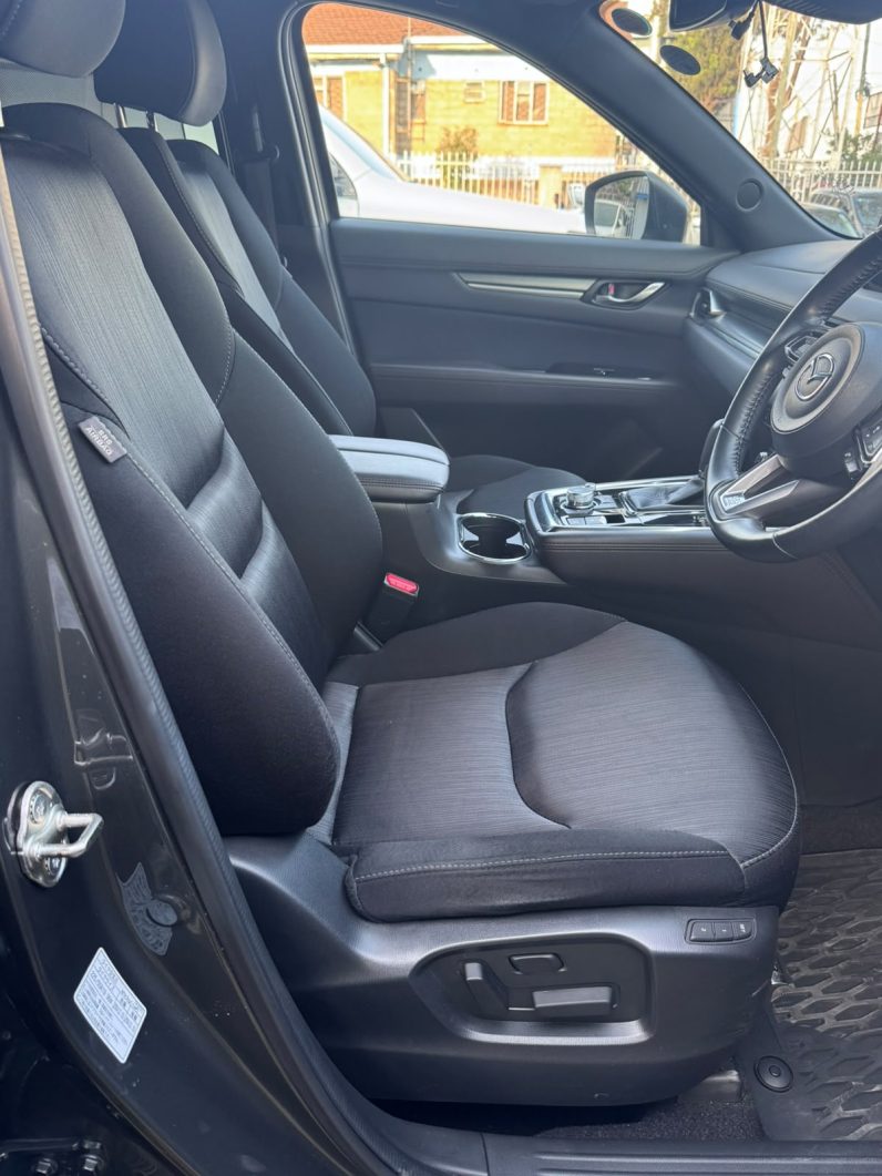 
								Mazda CX-8 full									