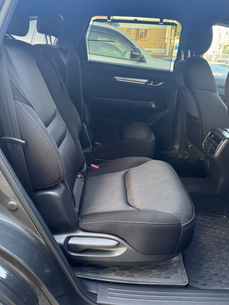 
								Mazda CX-8 full									