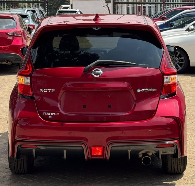 
								Nissan Note full									