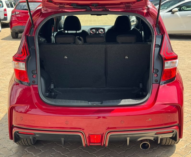 
								Nissan Note full									