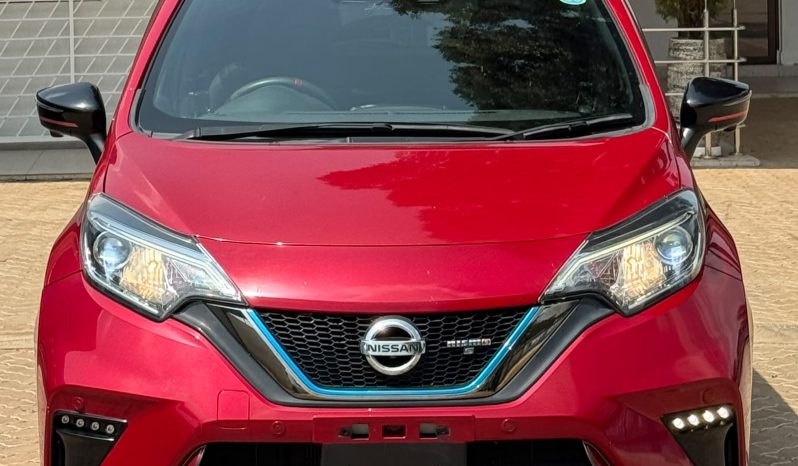 
								Nissan Note full									