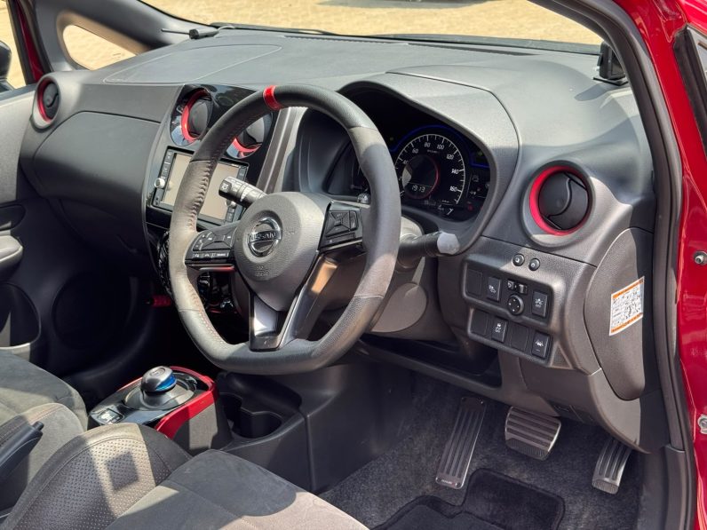
								Nissan Note full									