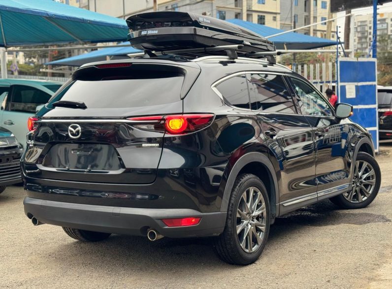 
								Mazda CX-8 full									