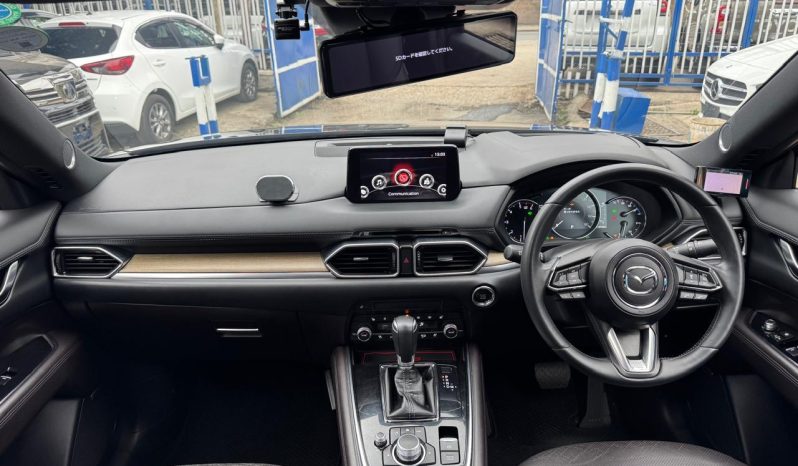 
								Mazda CX-8 full									