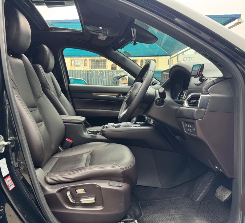 
								Mazda CX-8 full									