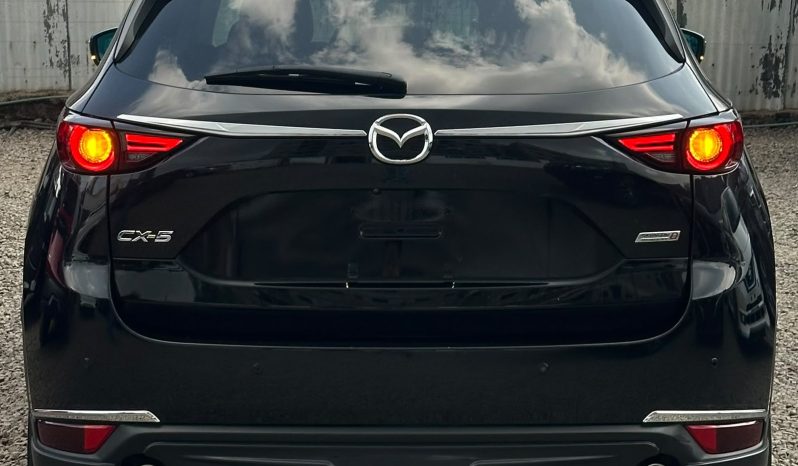 
								Mazda CX-5 full									