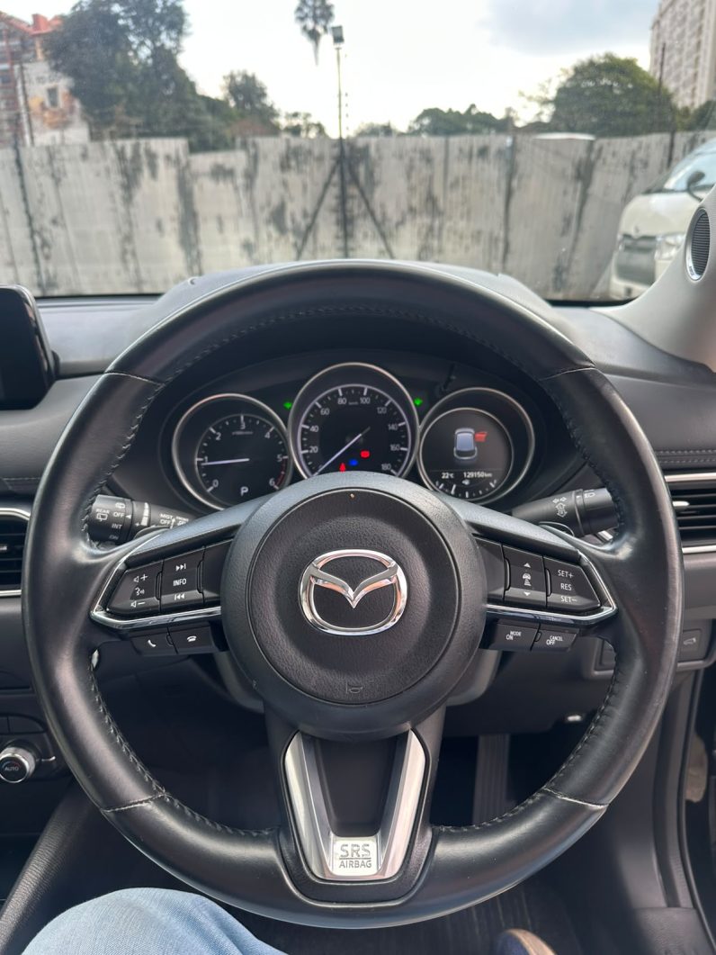 
								Mazda CX-5 full									