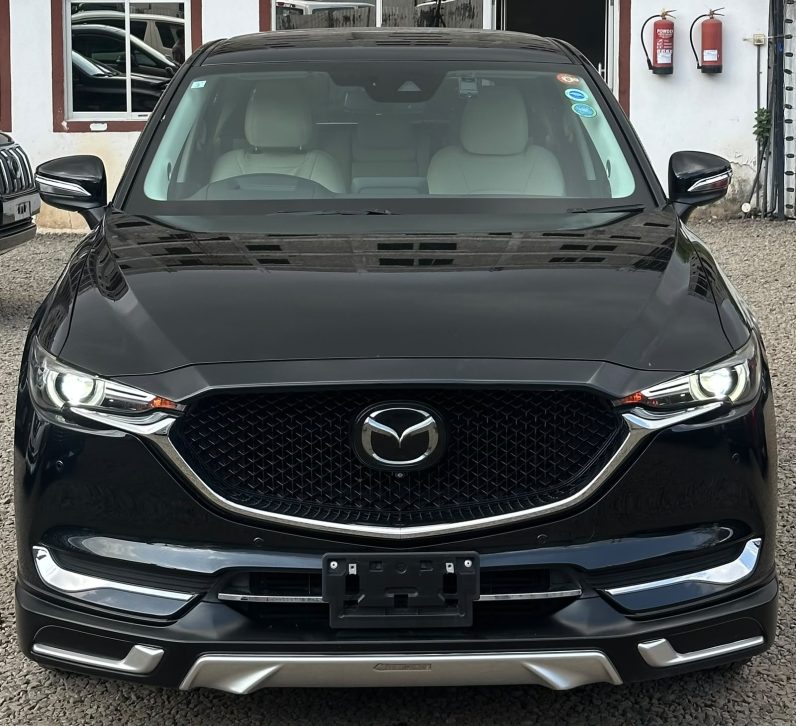 
								Mazda CX-5 full									