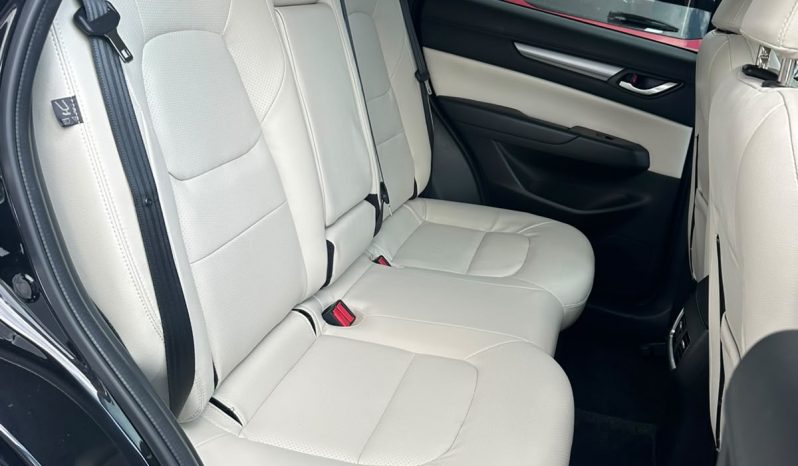 
								Mazda CX-5 full									