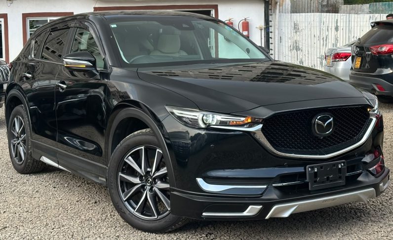 
								Mazda CX-5 full									