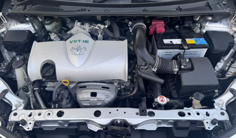 
								Toyota Axio full									