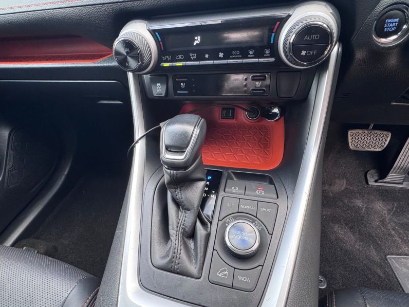 
								Toyota Rav4 full									