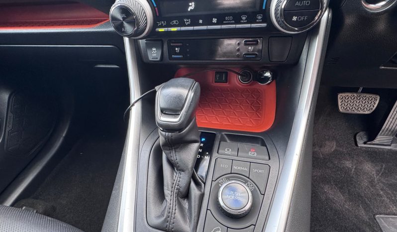 
								Toyota Rav4 full									