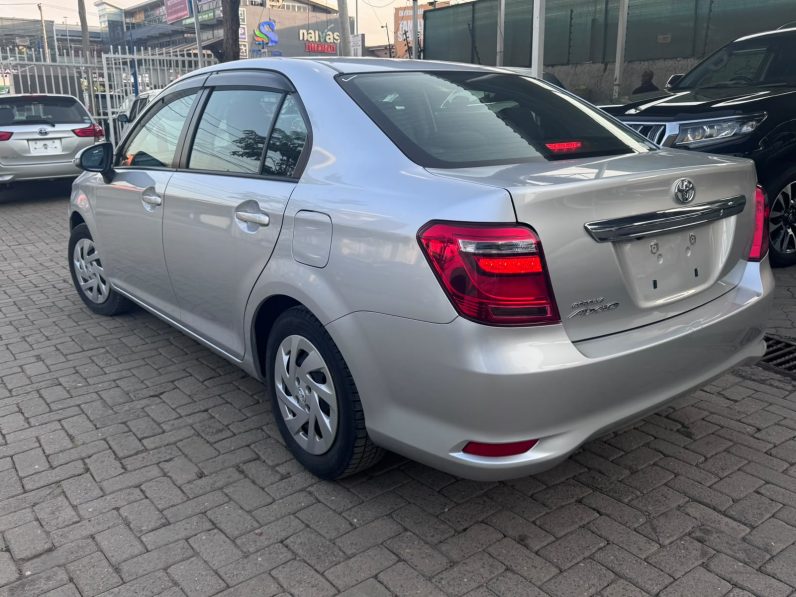 
								Toyota Axio full									
