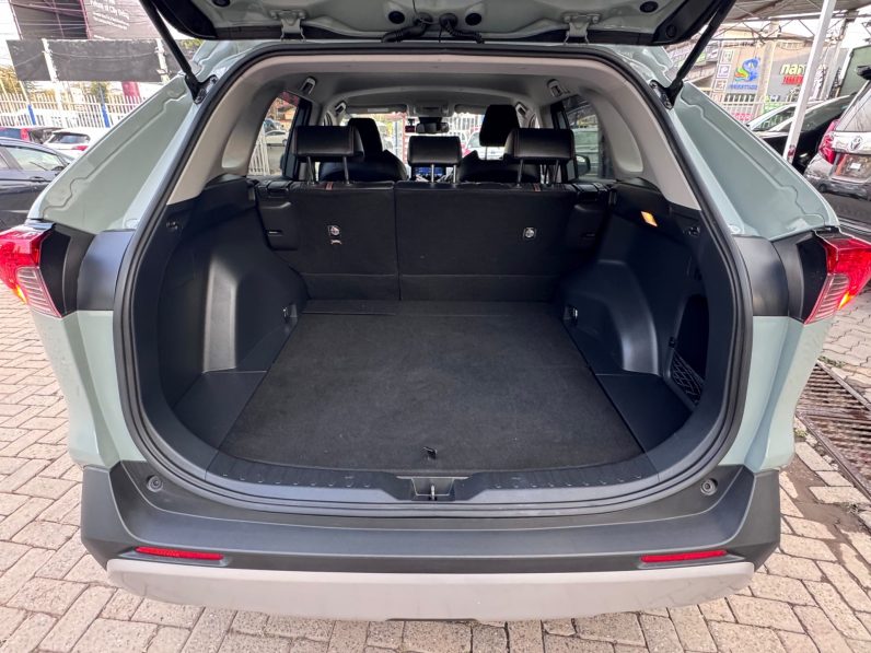 
								Toyota Rav4 full									