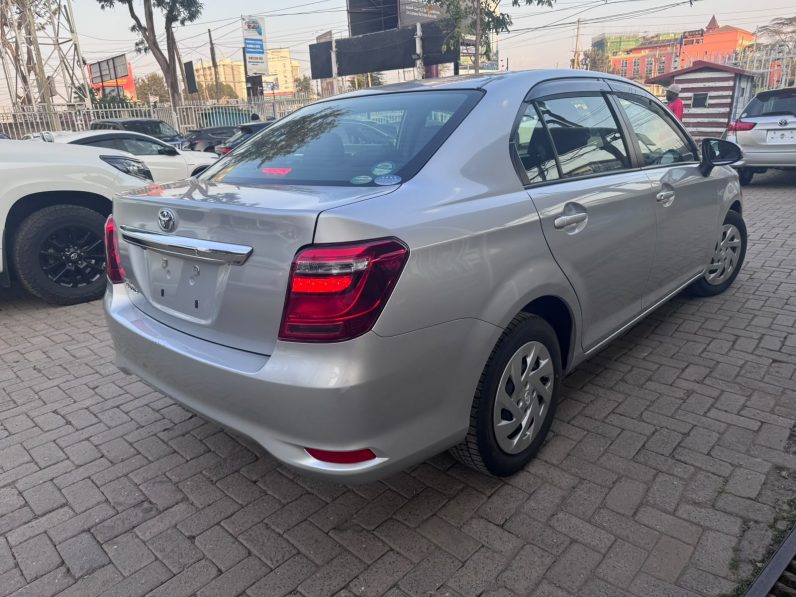 
								Toyota Axio full									