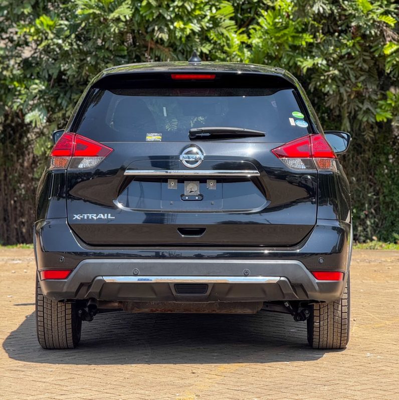 
								Nissan X-trail full									