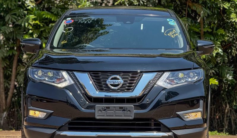 
								Nissan X-trail full									