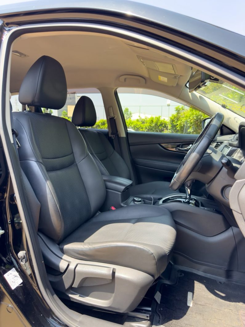 
								Nissan X-trail full									
