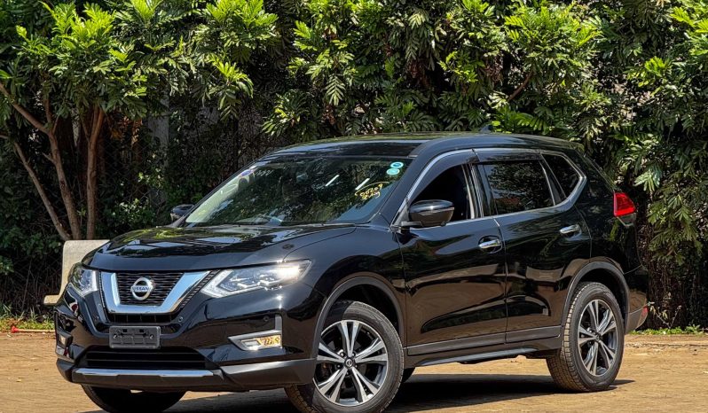 
								Nissan X-trail full									