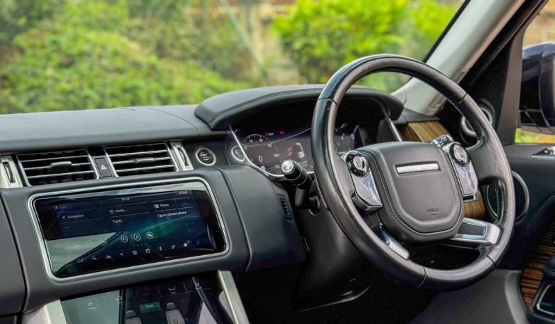 
								Range Rover Vogue SE full									