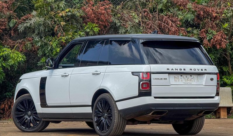 
								Range Rover Vogue SE full									