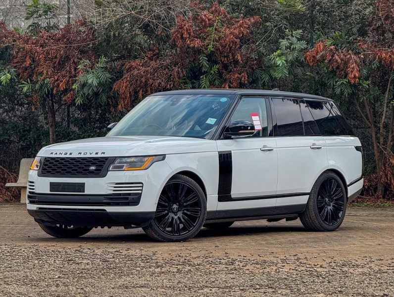 
								Range Rover Vogue SE full									