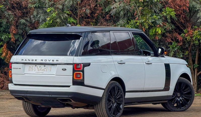 
								Range Rover Vogue SE full									